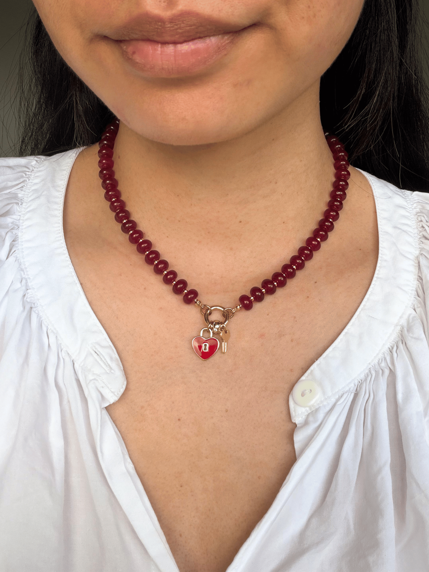 Archie Round Charm Clasp Necklace - Beaded